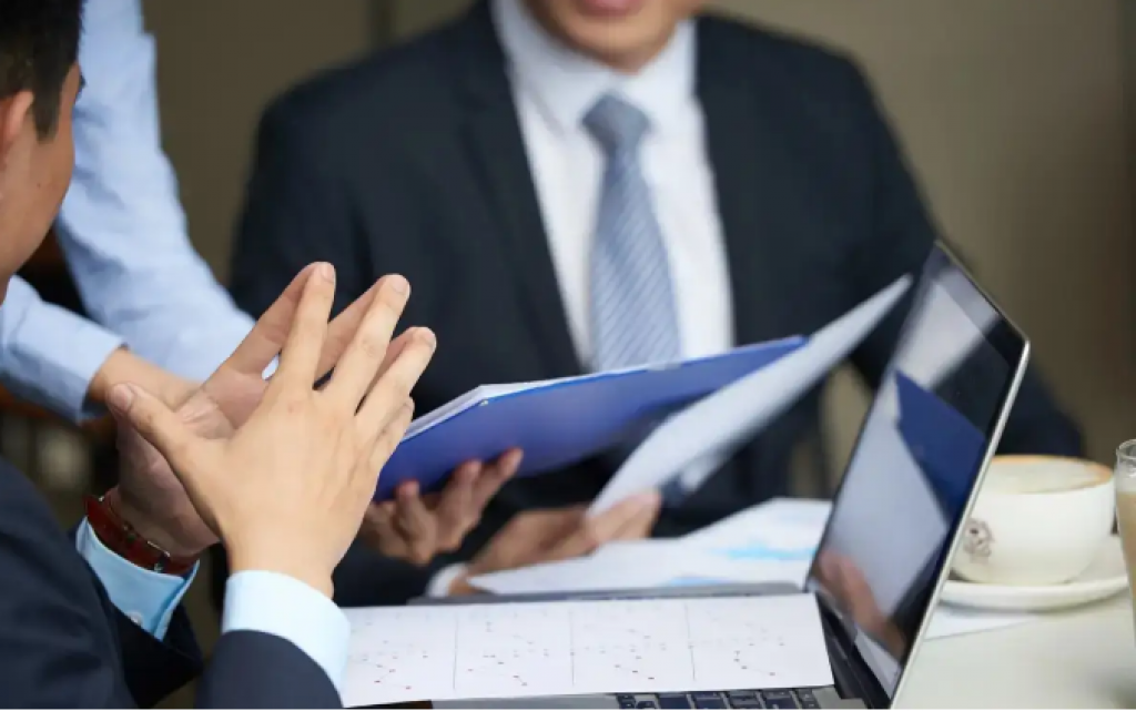 Іссапарлар мен демалыстар Қарағанды облысындағы мемлекеттік қызметшілерге кешіктіріліп төленді