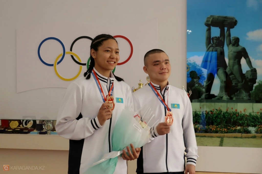 В Караганде чествовали победительницу и призёра Чемпионата Азии по боксу