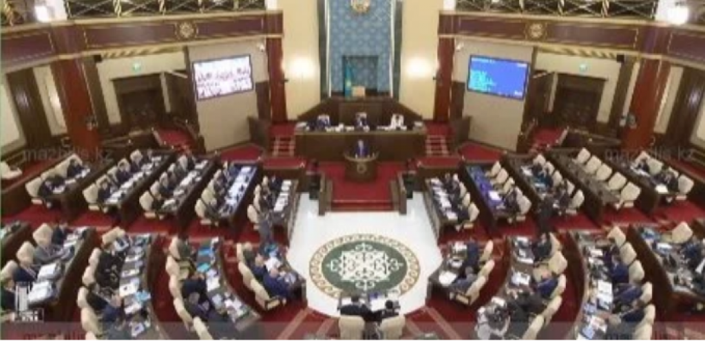 Мажилисмены одобрили в первом чтении проект Налогового кодекса