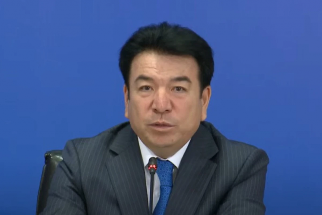 Хиджаб и платок не входят в школьную форму – министр Бейсембаев