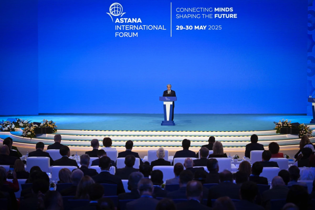 Ограничение президентских полномочий сделает Казахстан более устойчивым — Токаев