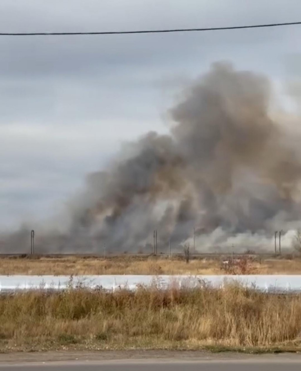 Прямо сейчас в Караганде горит лесопосадка