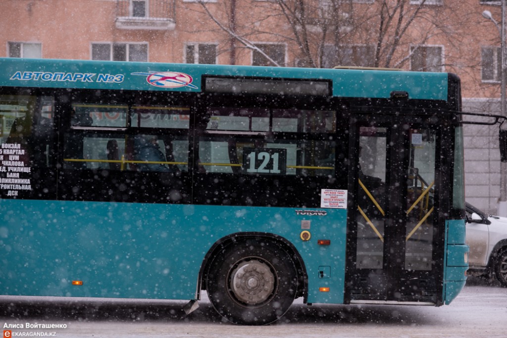 В Караганде автопарк дал пояснение по одной из остановок 121 маршрута