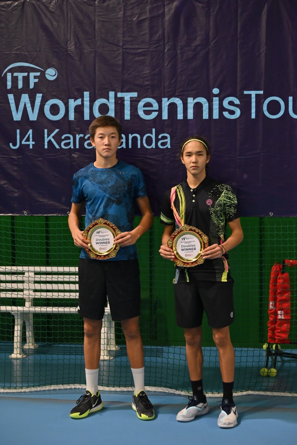 Казахстанцы обыграли россиян на теннисном турнире J60 Karaganda Open 2