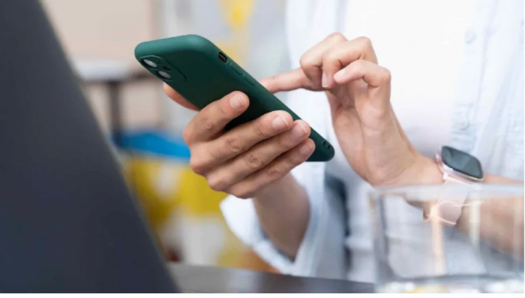 Теперь по номеру 1414 казахстанцы могут узнать о налоговой задолженности