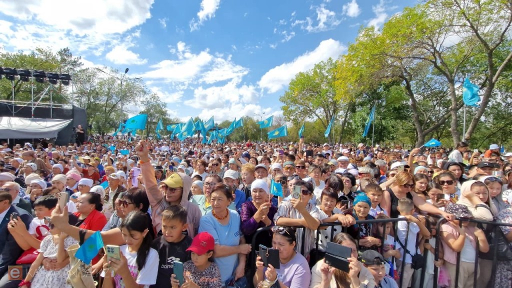 В Караганде прошёл форум к 30-летию Конституции