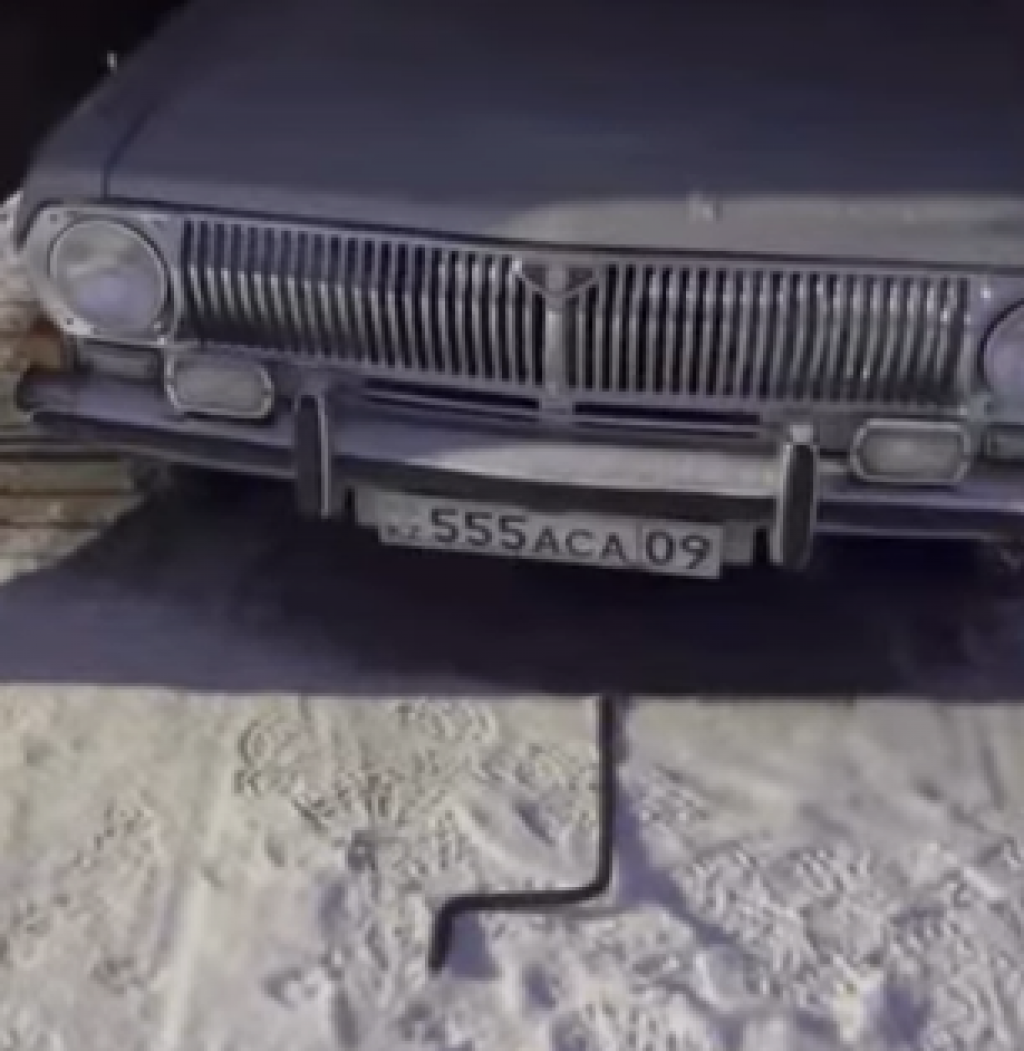 Раритетный автомобиль и современные камеры: карагандинца наказали за «невидимый» номер