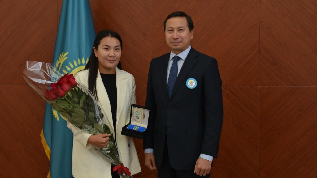 Карагандинских спортсменов поздравили с 30-летием Олимпийского движения в РК