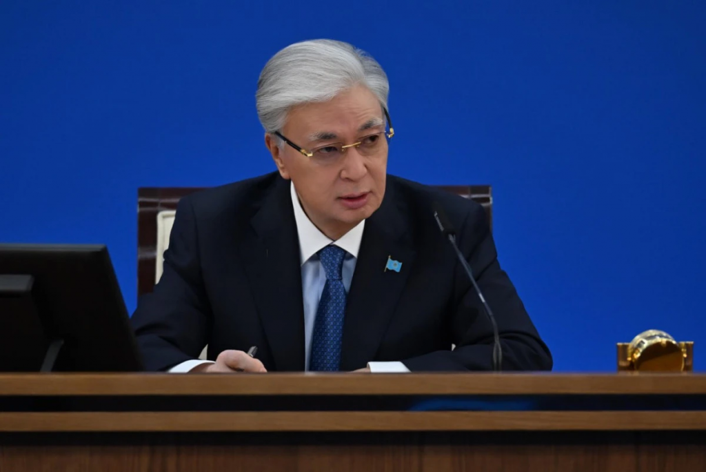 Токаев заявил о необходимости закрепить принцип «Закон и порядок» в Конституции