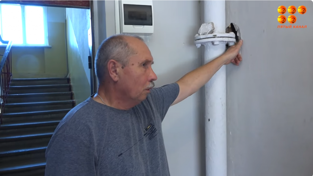 Лобода көшесіндегі үйде жылу көтергіш пәтерлер арқылы өтіп, тұрғындардың өмірін нағыз тозаққа айналдырады