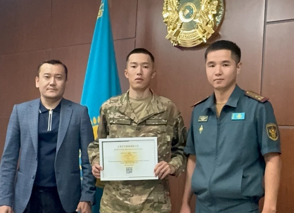 25 карагандинцев получили гранты на бесплатное обучение в вузах после армии