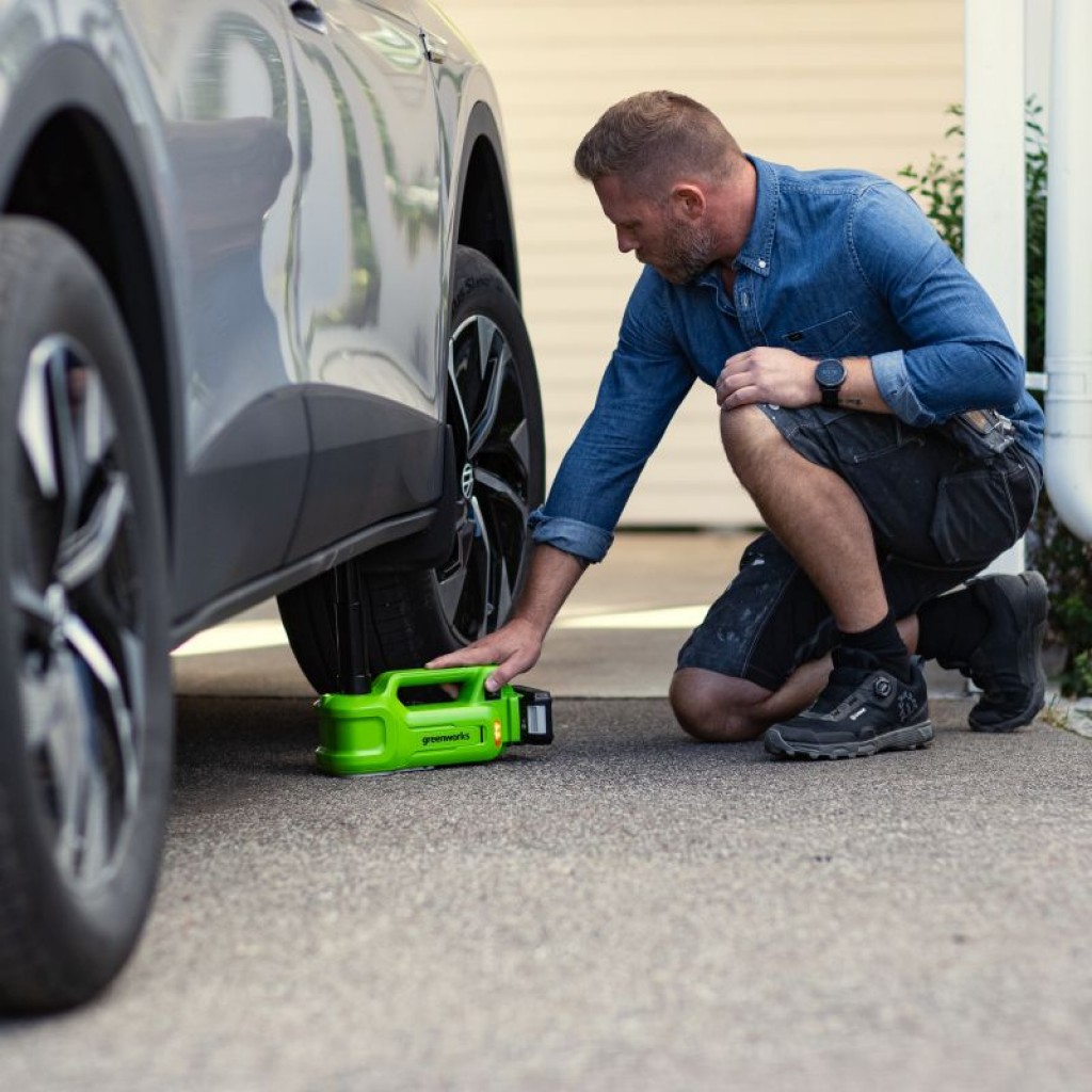 Сезонный шиномонтаж без услуг шиномонтажа: меняем колёса без усилий и очередей