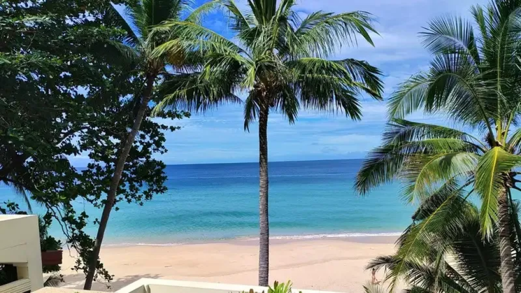 Страховой случай: как обезопасить свою жизнь и здоровье на отдыхе за границей