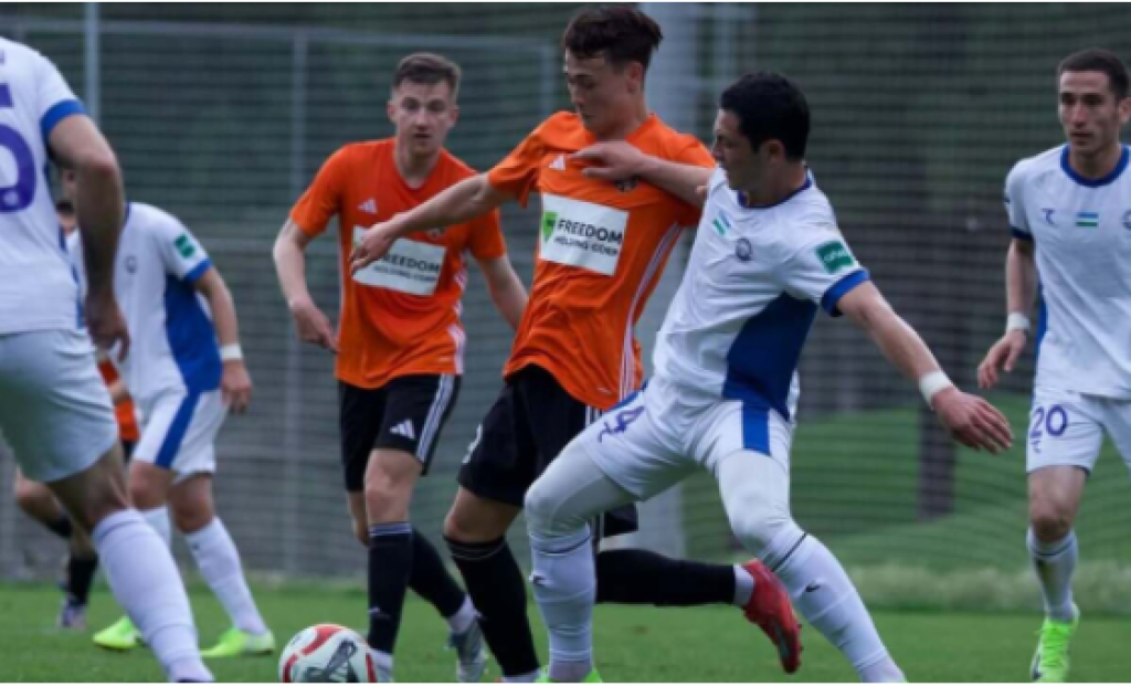 Известный казахстанский вратарь присоединился к карагандинскому «Шахтёру»