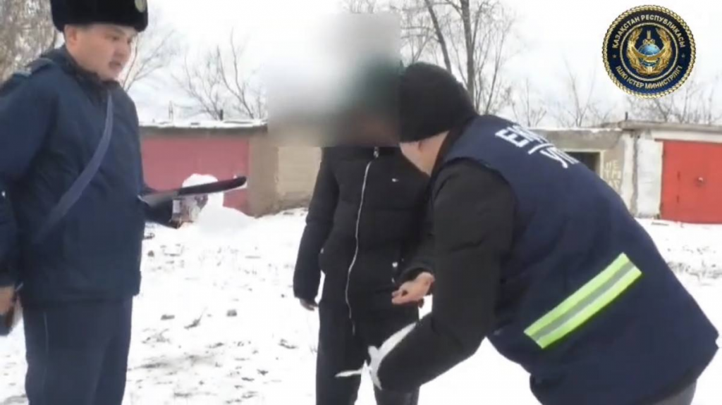 Эфедронды 19 жастағы қарағандылықтан полицейлер тәркілеген