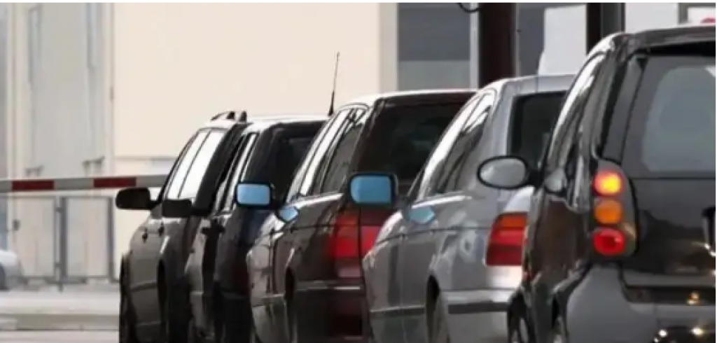 Ввоз автомобилей старше 7 лет могут запретить в Казахстане