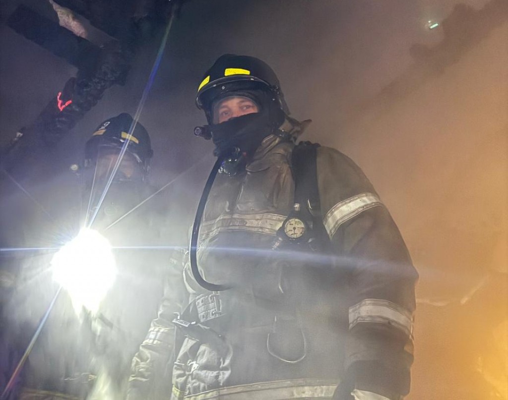 Қарағанды облысында өрт сөндірушілер тәулігіне екі ірі өртті жойды