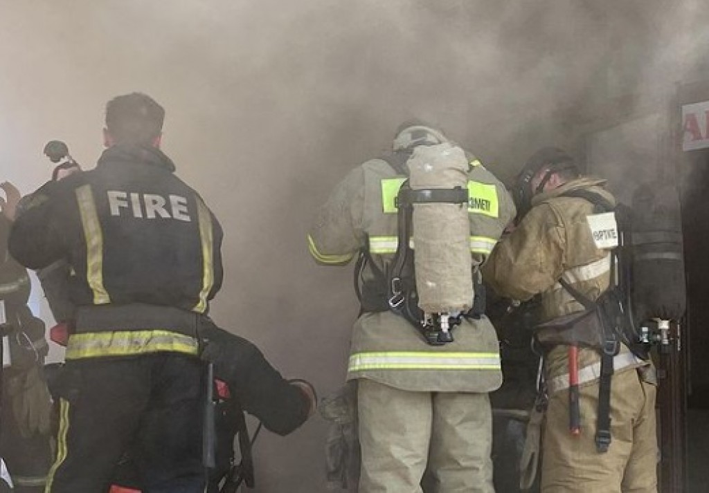 В карагандинском банном комплексе произошел пожар