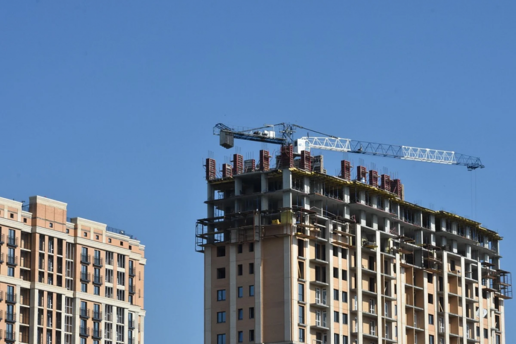 Темпы строительства в Казахстане отстают от потребностей растущих городов