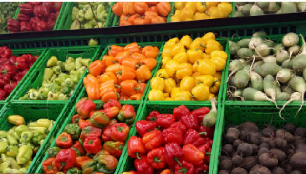 Импортные овощи и мясо резко подорожали