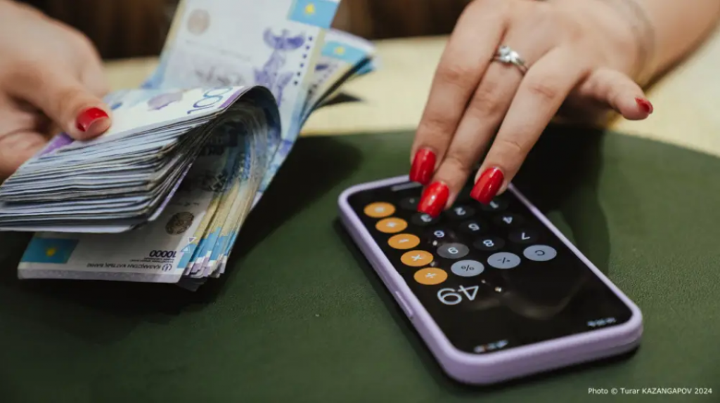 Названы фразы, которые должны насторожить казахстанцев