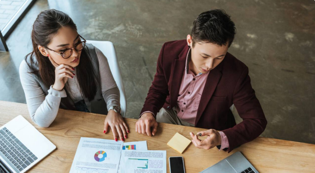 С каким дипломом легче найти работу в Казахстане