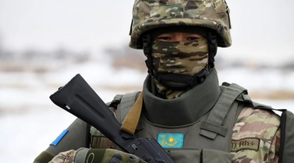 В Минобороны РК пояснили момент с увольнением в запас за вознаграждение