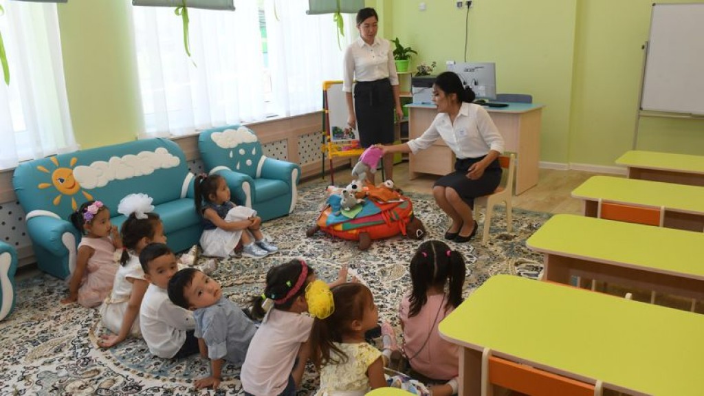 На слухи о закрытии русскоязычных детсадов ответил Бейсембаев