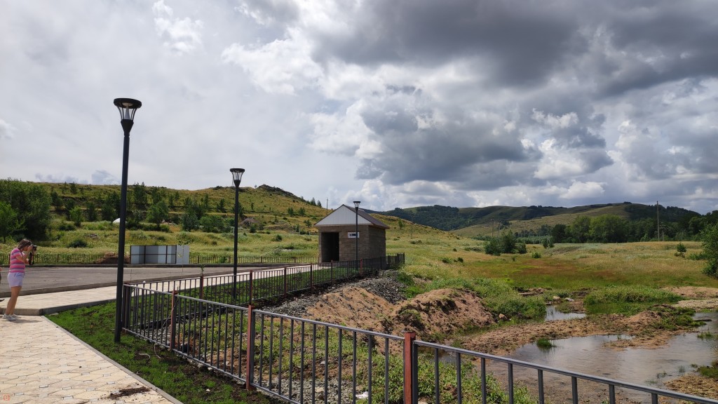 В Каркаралинске появится современный коммунальный пляж