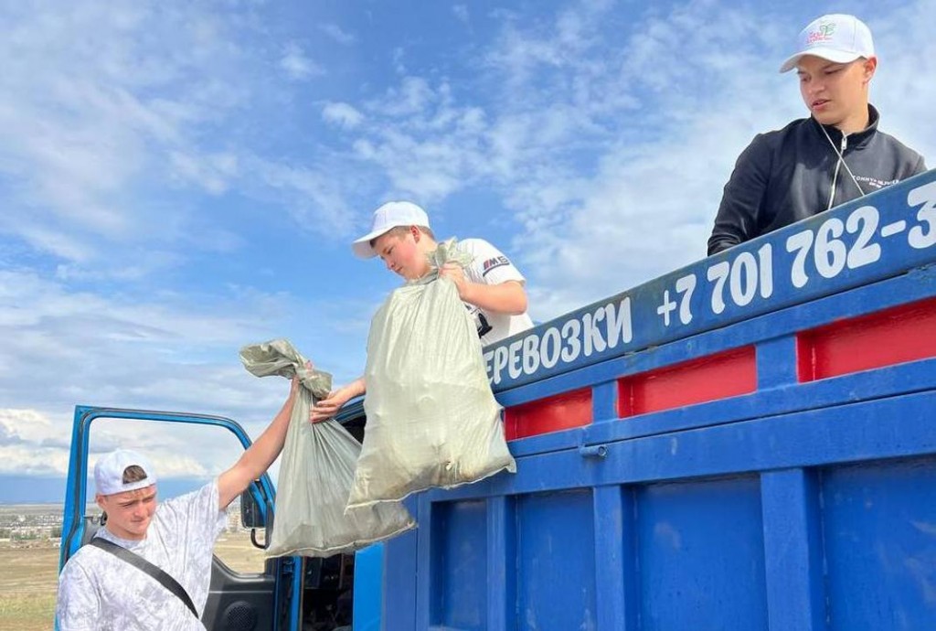 «Taзa Қазақстан»: экологическая инициатива объединила более сотни жителей Шахтинска