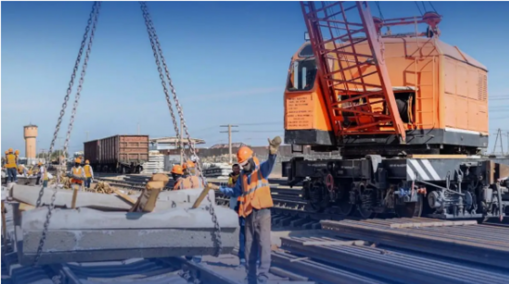 Крупнейший ж/д проект Казахстана планируют завершить в 2025 году