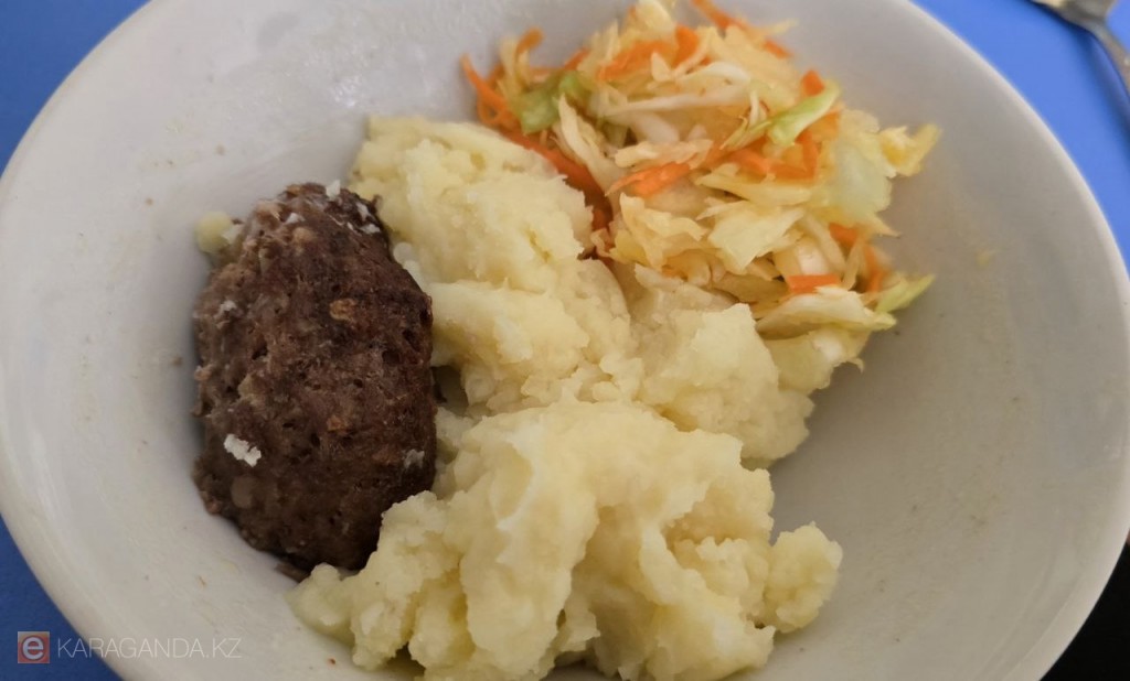 Мектеп асханаларының 90% - ы СЭС тексеруден өтпеген