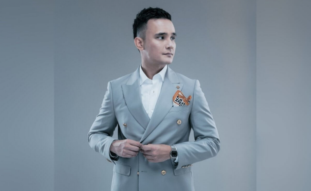 Али Окапов проверит талант артистов на аттестации в Караганде