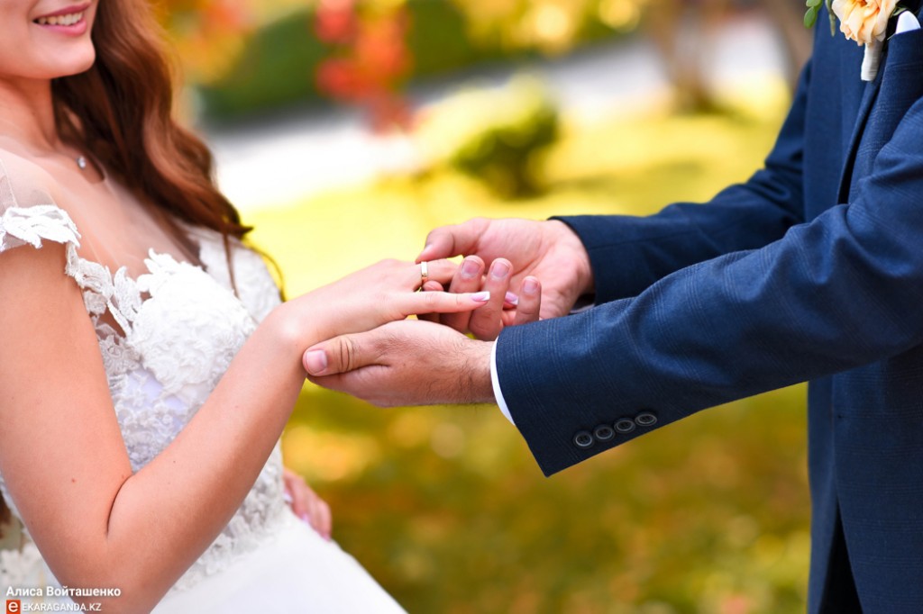 Число браков уменьшилось в Карагандинской области