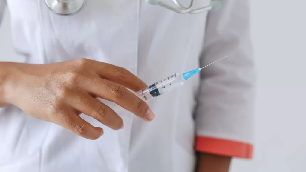 В Казахстане увеличат число обязательных прививок