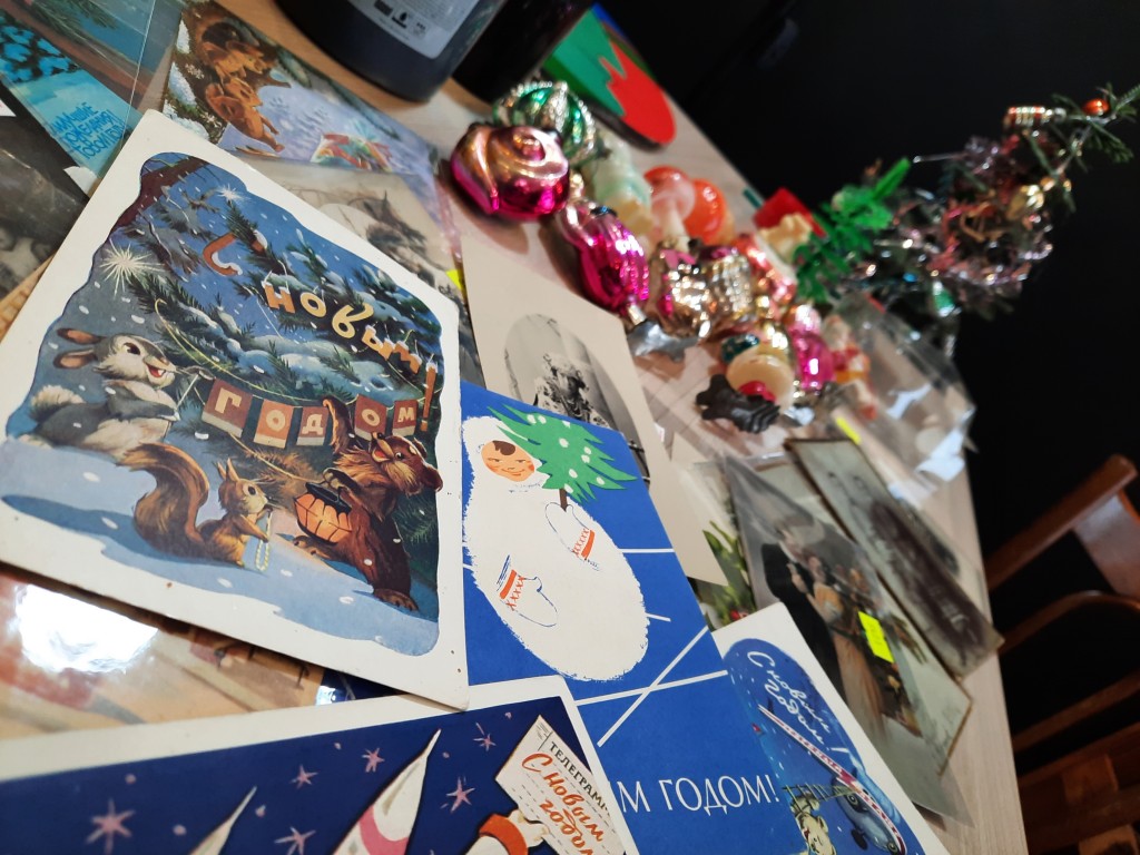 Почерк времени: карагандинка собирает новогоднюю память прошлого века