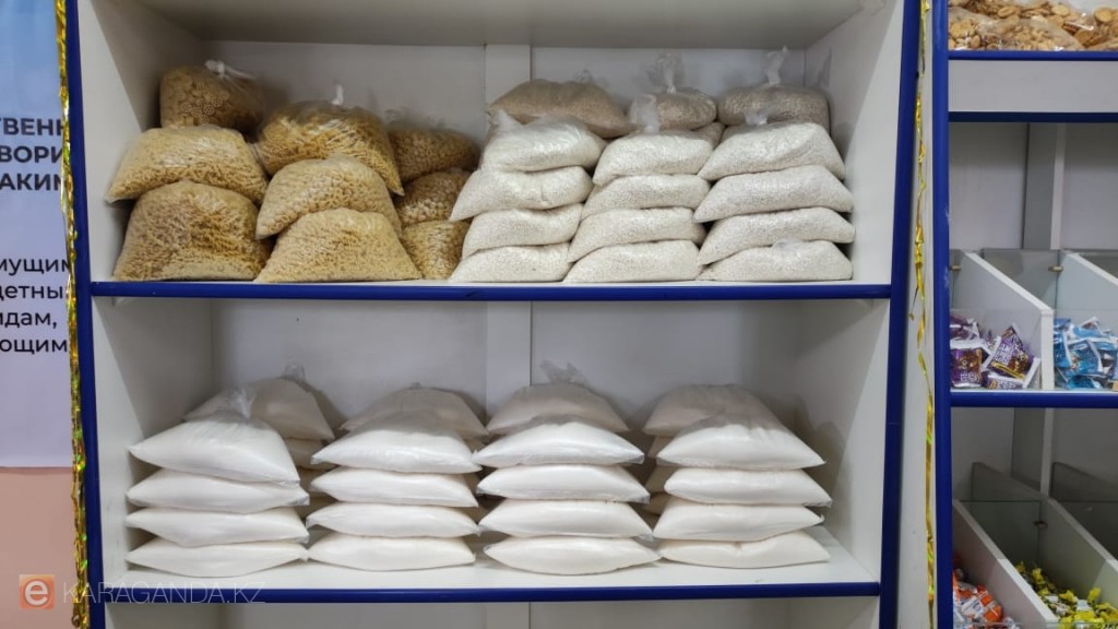 Порно фильмдердегі бренди махаббат