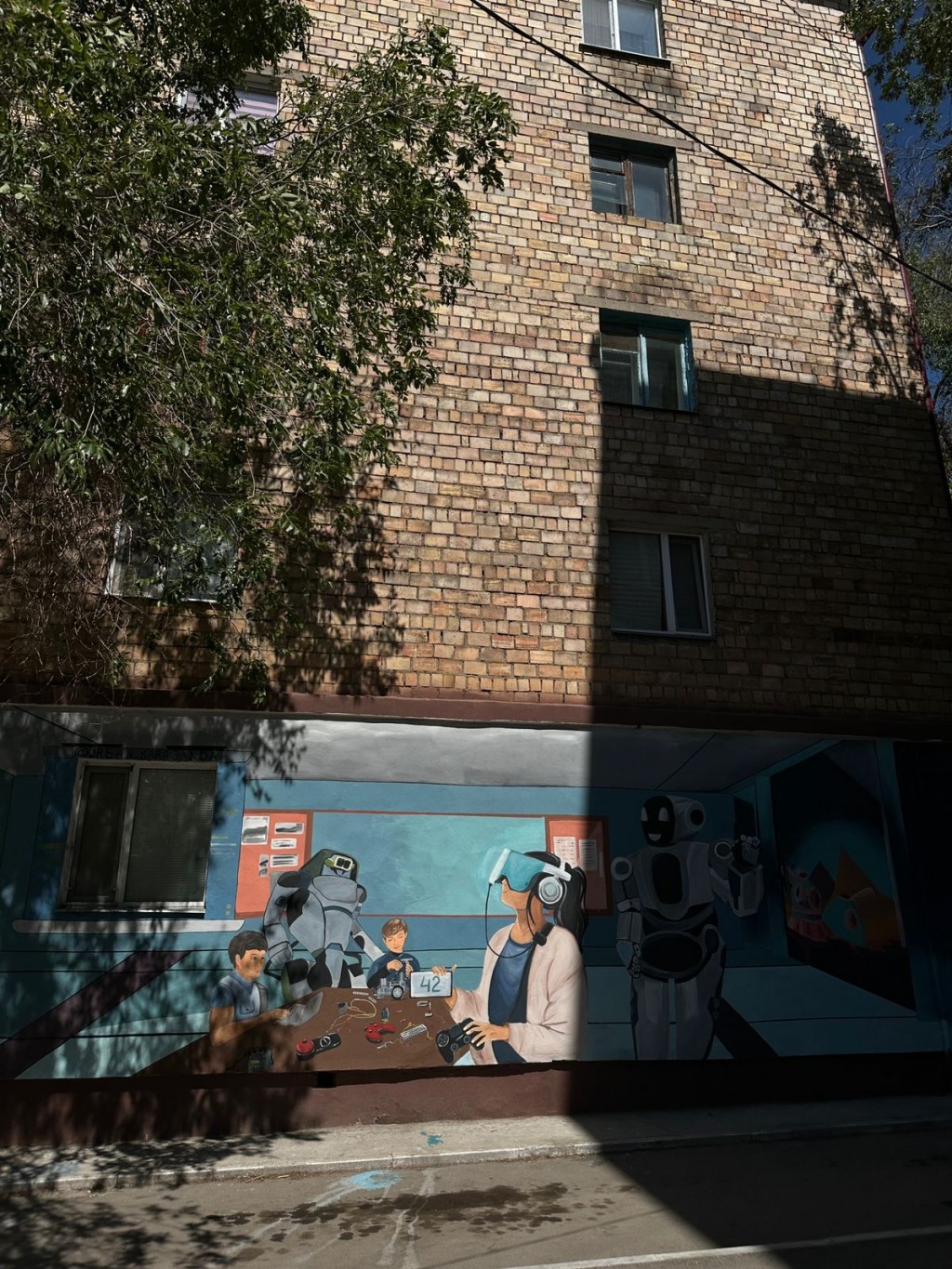 В Караганде появился новый мурал