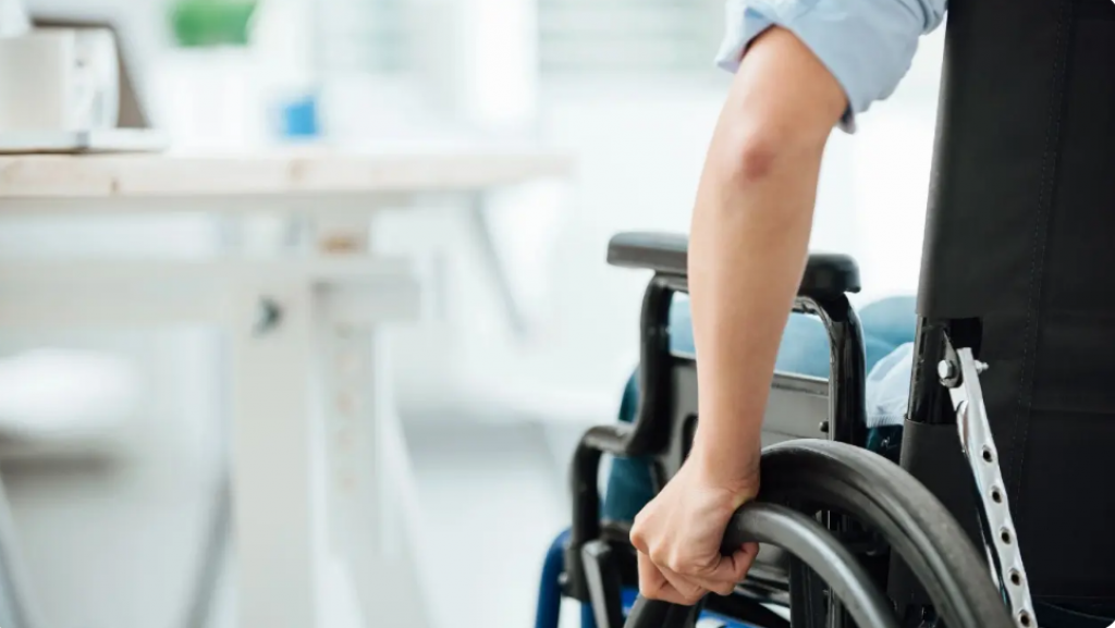 Пенсионеры Казахстана смогут быть личными помощниками для своих супругов с инвалидностью