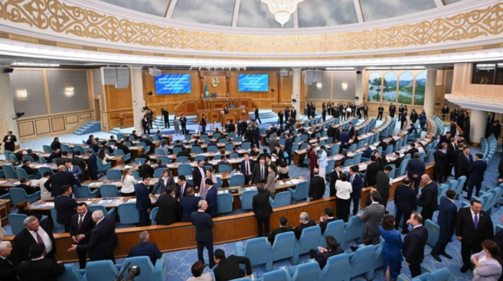Токаев: Курултай кардинально модернизирует систему власти