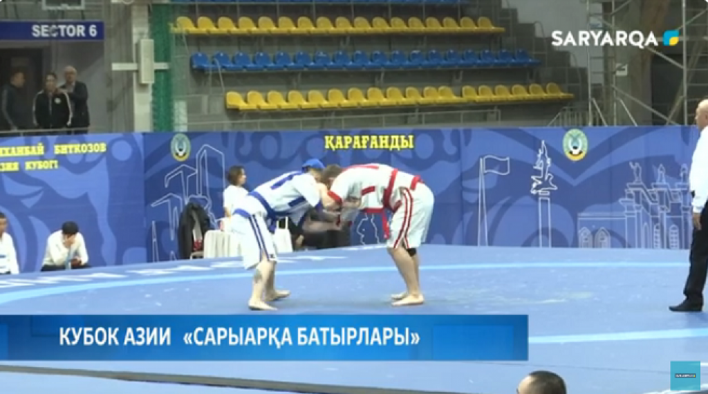 В Караганде проходит Кубок Азии по по қазақ күресі среди взрослых