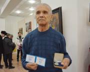 Сергей Щеголихин на отчётной выставке Союза художников. Фото автора