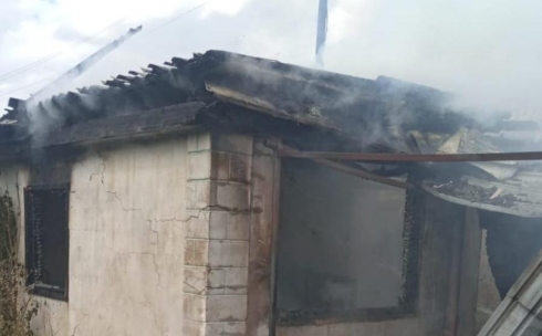 Дачный домик сгорел в поселке Карагандинской области