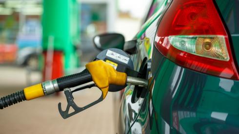 Комиссию по контролю за ценами на топливо поручил создать премьер