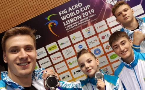 Карагандинцы завоевали серебряные медали на международном турнире по спортивной акробатике