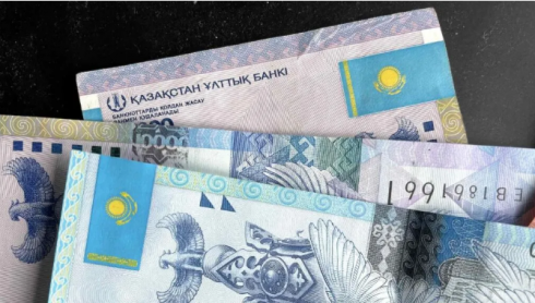 Около 15 тысяч иностранцев трудятся в Казахстане