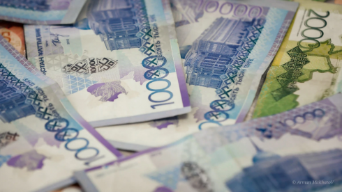 Деньги должны работать на экономику – Ашимбаев об изъятии средств из пенсионного фонда