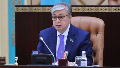 Назарбаев передал президентские полномочия спикеру Сената Токаеву