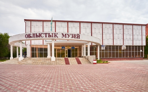 В Карагандинском историко-краеведческом музее открывается выставка памяти Сакена Сейфуллина и Салкена Балаубаева