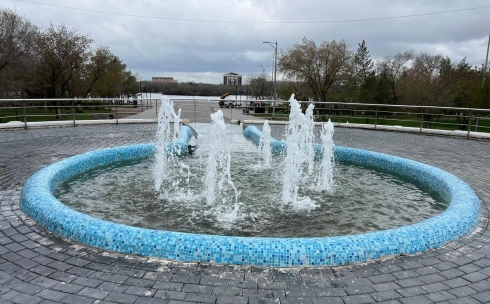 Не для развлечений: карагандинцам напоминают об опасности купания в фонтанах